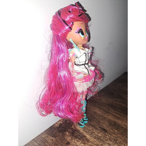 LOL Surprise OMG Queens Miss Divine Fashion Doll - Picture 5 of 12
